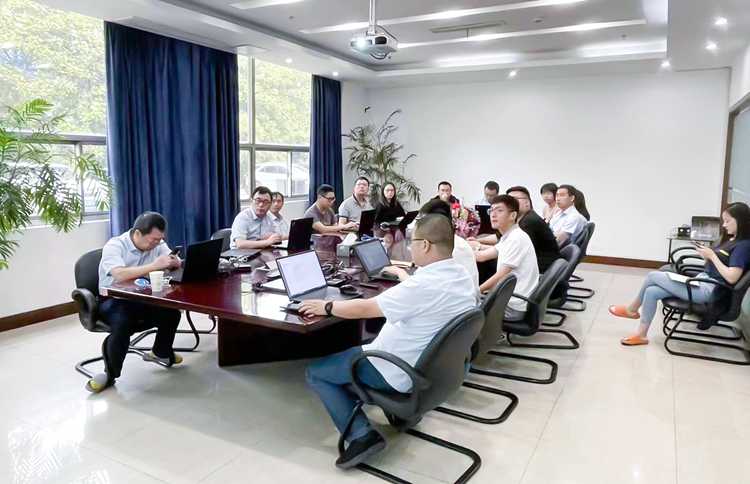 彩虹攜手晶晟科技打造信息化平臺，以科技賦能搶占行業制高點